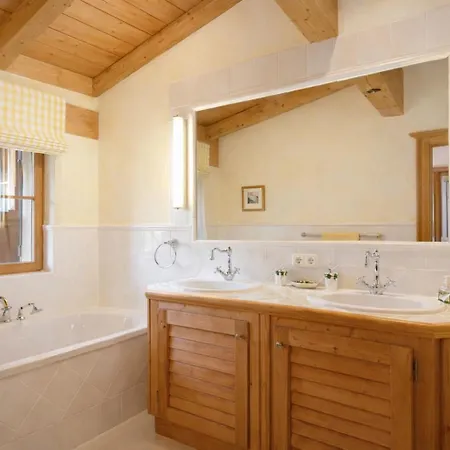 Residenz Lebenberg *